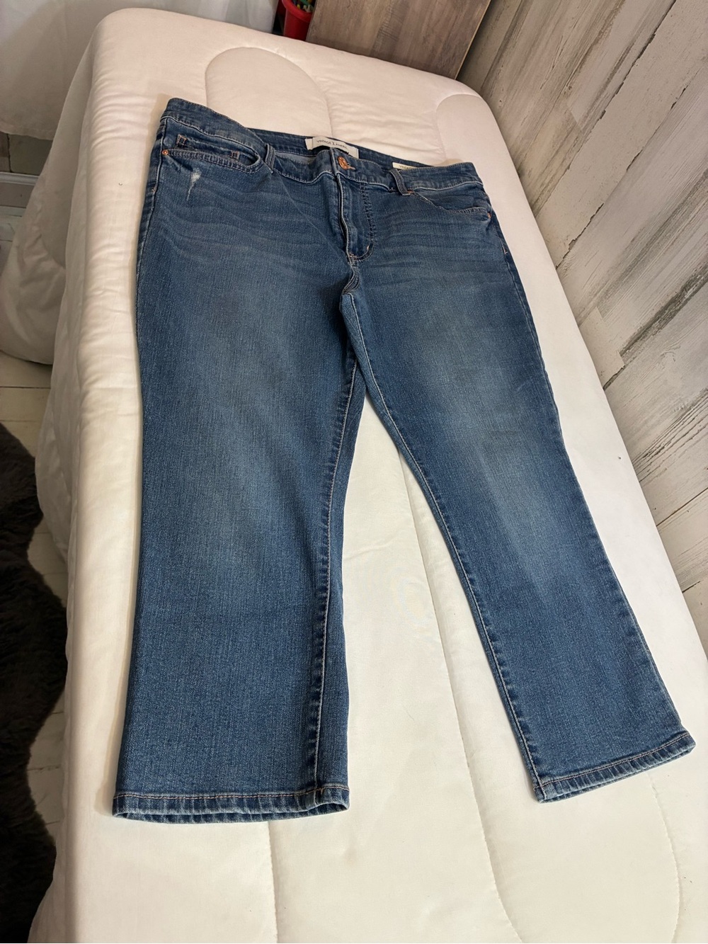 Vintage America Women's Mid-Blue Capri women’s Sz 16P